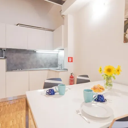 Apartamento Suite Leopoldo By Rentallcomo *